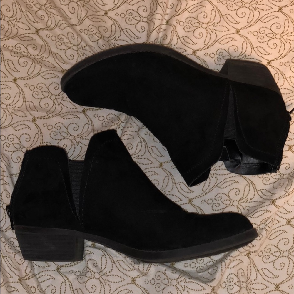 black ankle boots